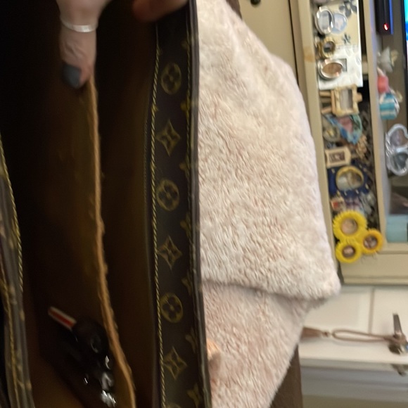 Louis Vuitton Briefcase (VINTAGE) and so Beautiful in almost perfect condition. - Picture 8 of 16